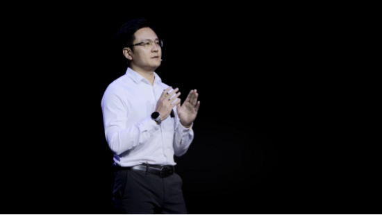 2026年成者12周年战略新品发布会，AI会议机器人重磅亮相(图4)