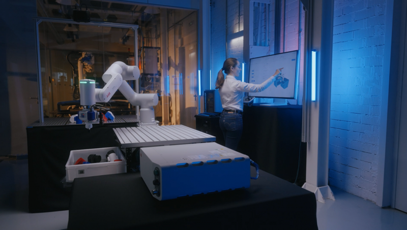 ABB机器人推出OmniCoreTM EyeMotion，以视觉驱动自主革新(图1)