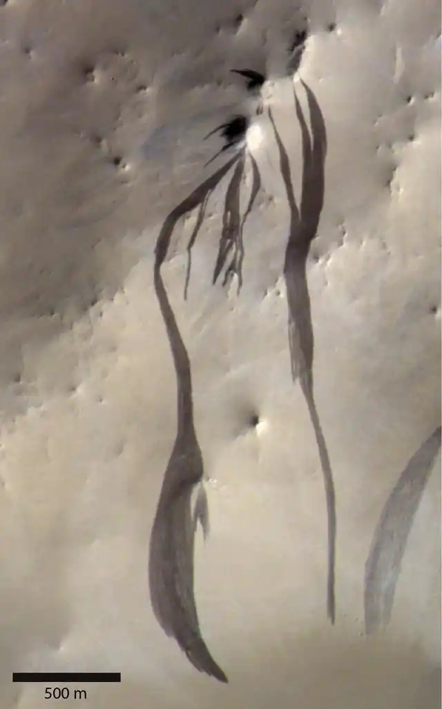 人工智能协助天文学家解读火星50万条地表痕迹(图2) 人工智能协助天文学家解读火星50万条地表痕迹(图2)