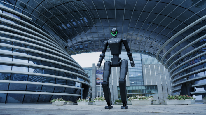 响应速度全球领先!Lumos鹿明”1秒起身”机器人突破行业极限(图1) 响应速度全球领先!Lumos鹿明”1秒起身”机器人突破行业极限(图1)