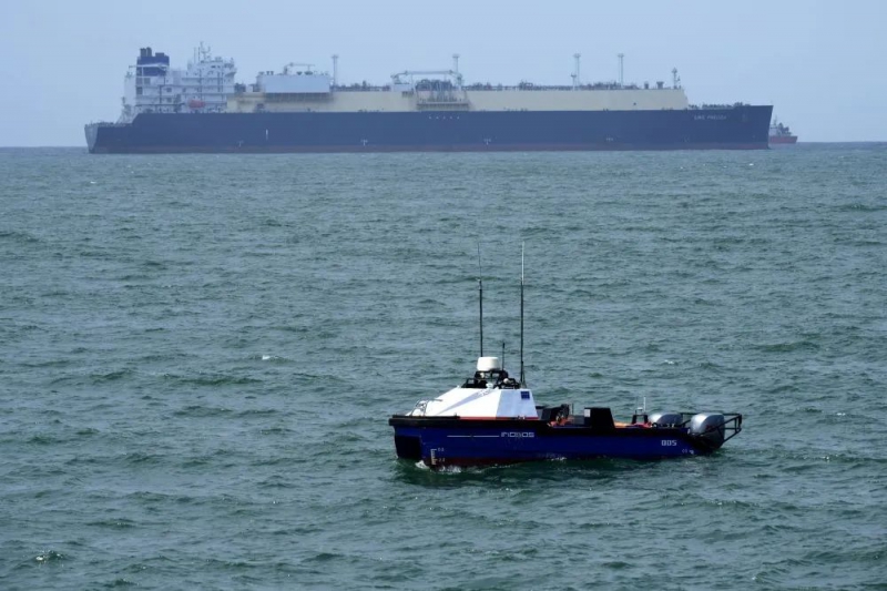 我国科研人员在南海北部成功开展“无人集群”科考试验(图2) 我国科研人员在南海北部成功开展“无人集群”科考试验(图2)