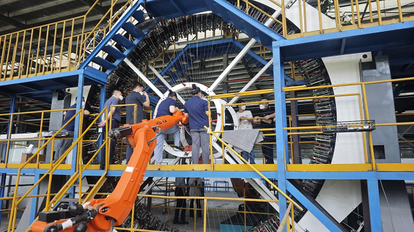 低空动态丨小鹏汇天与云路复材签订项目合作协议(图2) 低空动态丨小鹏汇天与云路复材签订项目合作协议(图2)