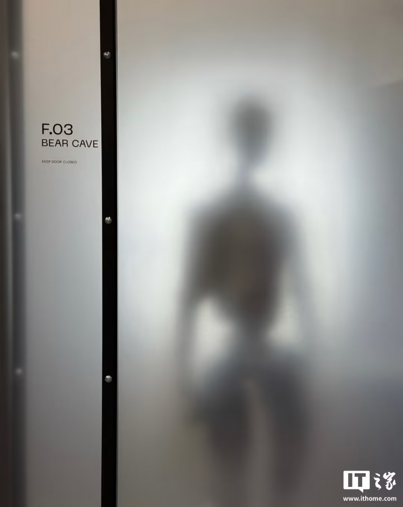 Figure CEO:将在四年内部署 10 万台人形机器人,改变劳动力市场(图1) Figure CEO:将在四年内部署 10 万台人形机器人,改变劳动力市场(图1)