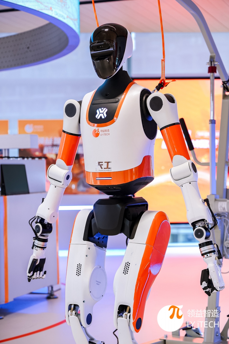 领益智造举办机器人战略发布会 开启具身智能硬件新篇章(图2) 领益智造举办机器人战略发布会 开启具身智能硬件新篇章(图2)