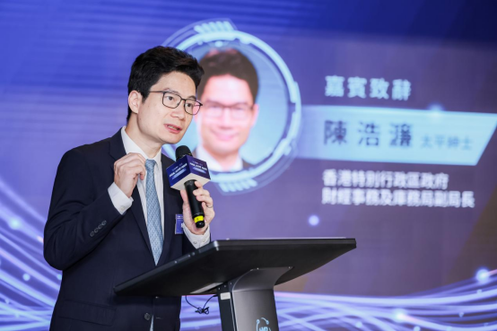 香港首家具身智能人形机器人公司落地!港仔机器人成功举办行业论坛和品牌战略启幕式(图2) 香港首家具身智能人形机器人公司落地!港仔机器人成功举办行业论坛和品牌战略启幕式(图2)