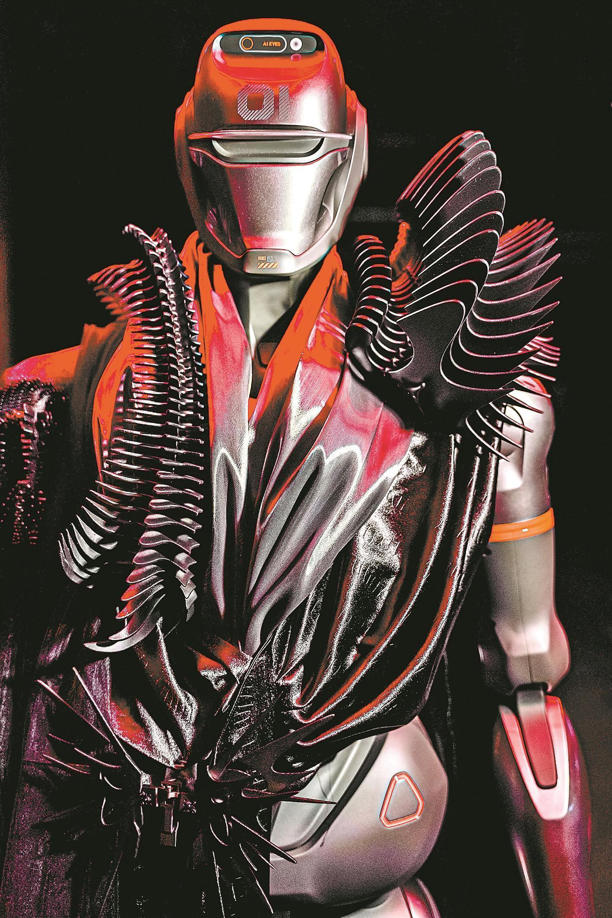 科技对撞时尚，广东智造亮相濮院时装周 机器人酷炫走秀，背后有何大乾坤？(图3)