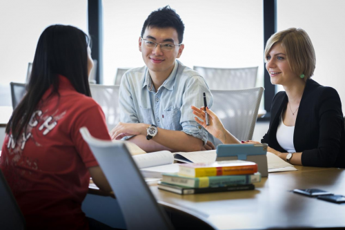 香港科技大学人工智能与创业理学硕士课程，锻造AI未来战略家(图1)