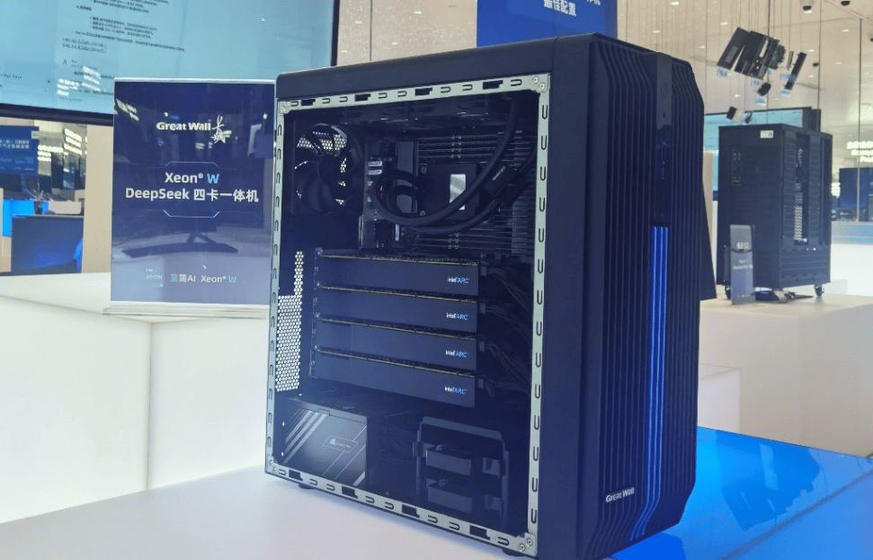 大模型一体机塞进这款游戏卡,价格砍掉一个数量级(图8)