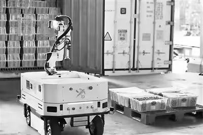 全国首个，深圳海关智能查验机器人引入“满血版”DeepSeek-R1(图1)