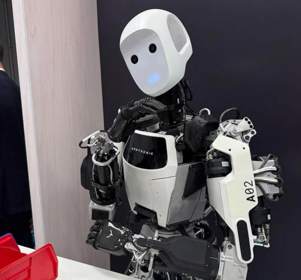 Apptronik获3.5亿融资,携手谷歌DeepMind打造人形机器人新篇章(图1) Apptronik获3.5亿融资,携手谷歌DeepMind打造人形机器人新篇章(图1)