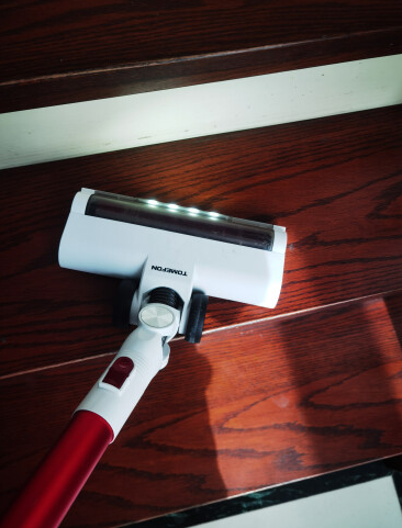 家用吸尘器什么牌子好？这一届年轻人是这样选的：(图1)