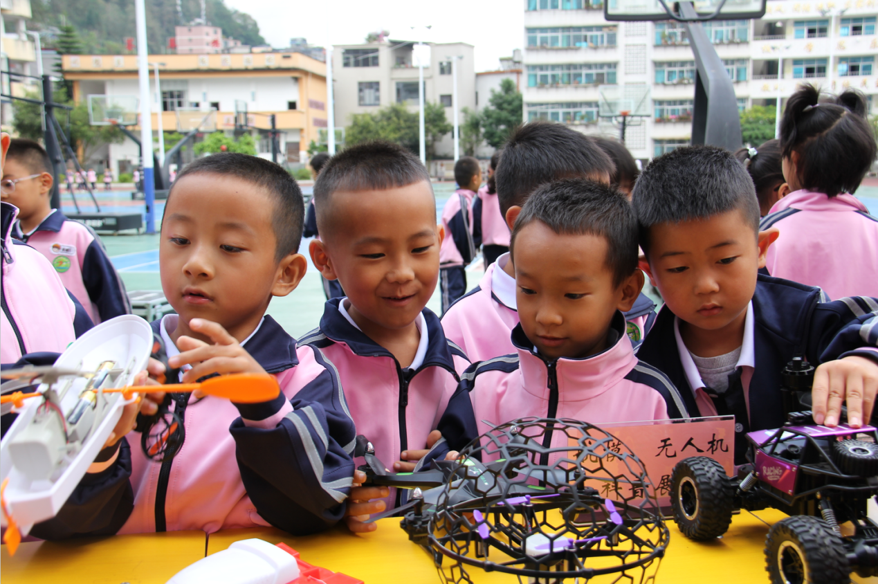 云南红河：科普之花在边境校园绽放(图3)