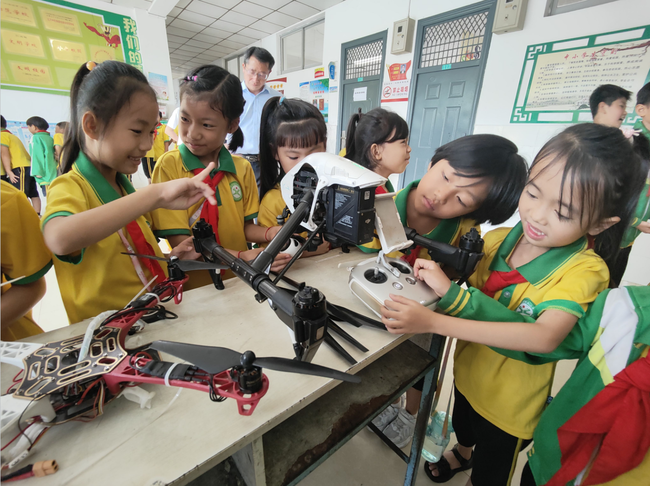 云南红河：科普之花在边境校园绽放(图7)