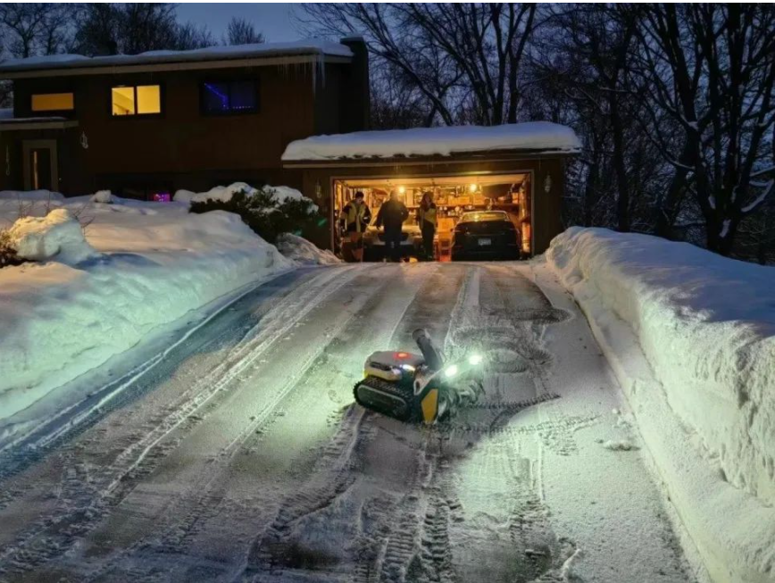 庭院机器人汉阳科技Yarbo获过亿元Pre-A轮融资(图1)